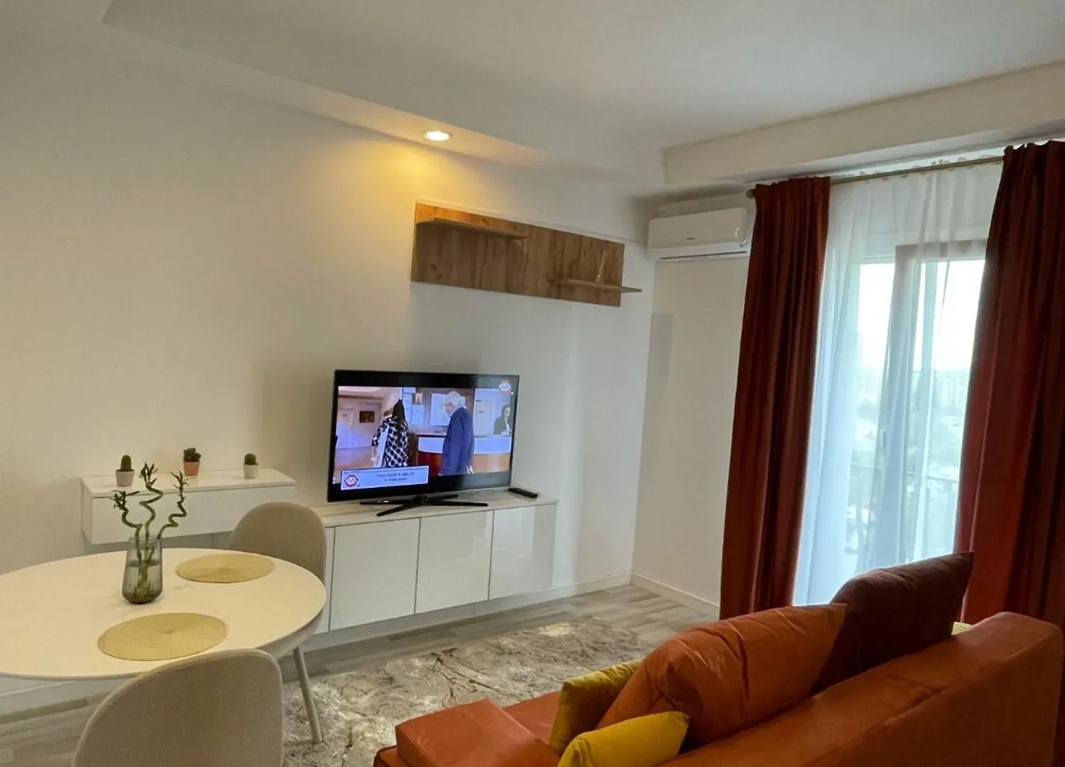 Ama Studio Cosmopolis Tunari